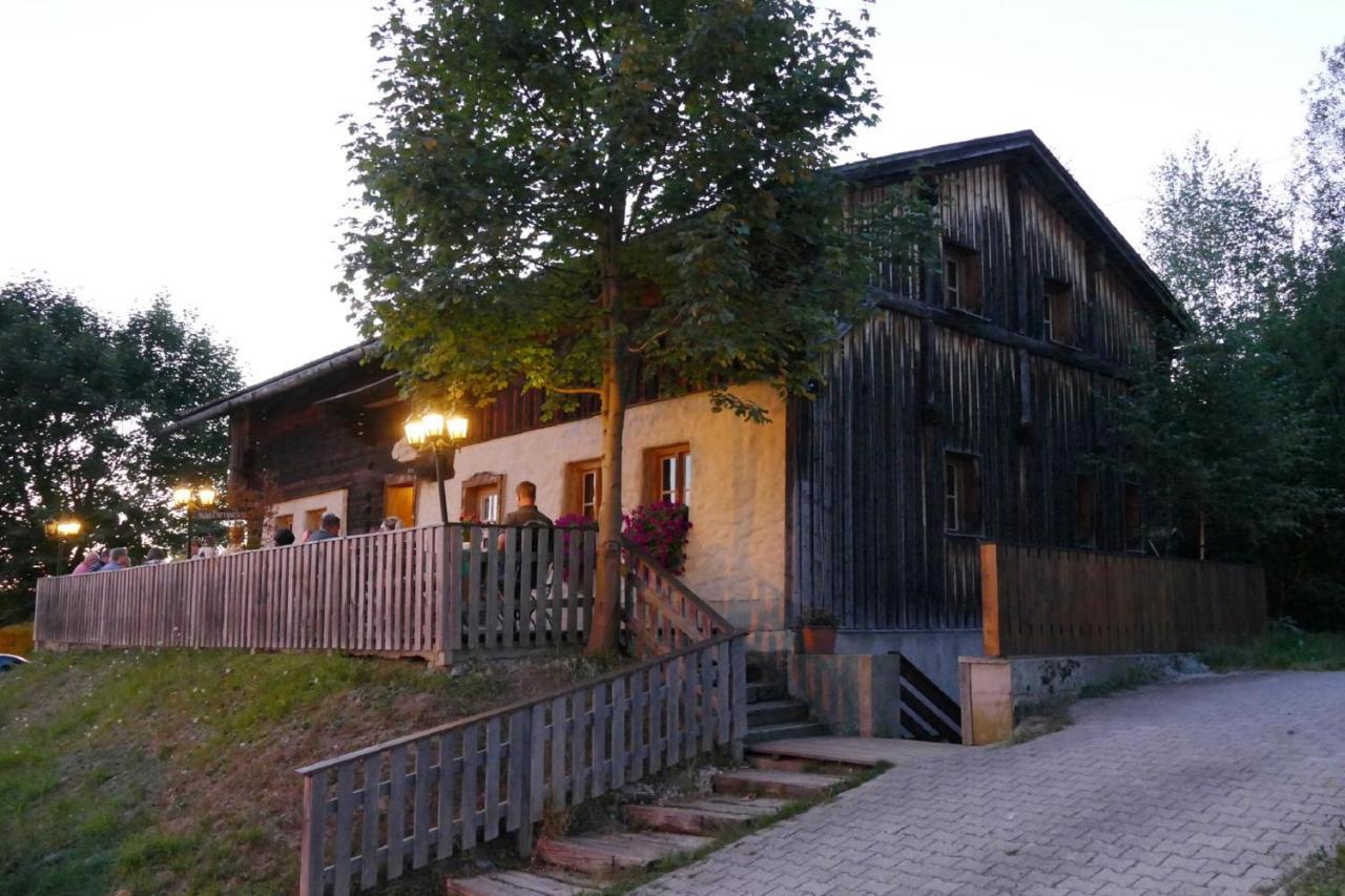Das Waldlerhaus Lam Buitenkant foto
